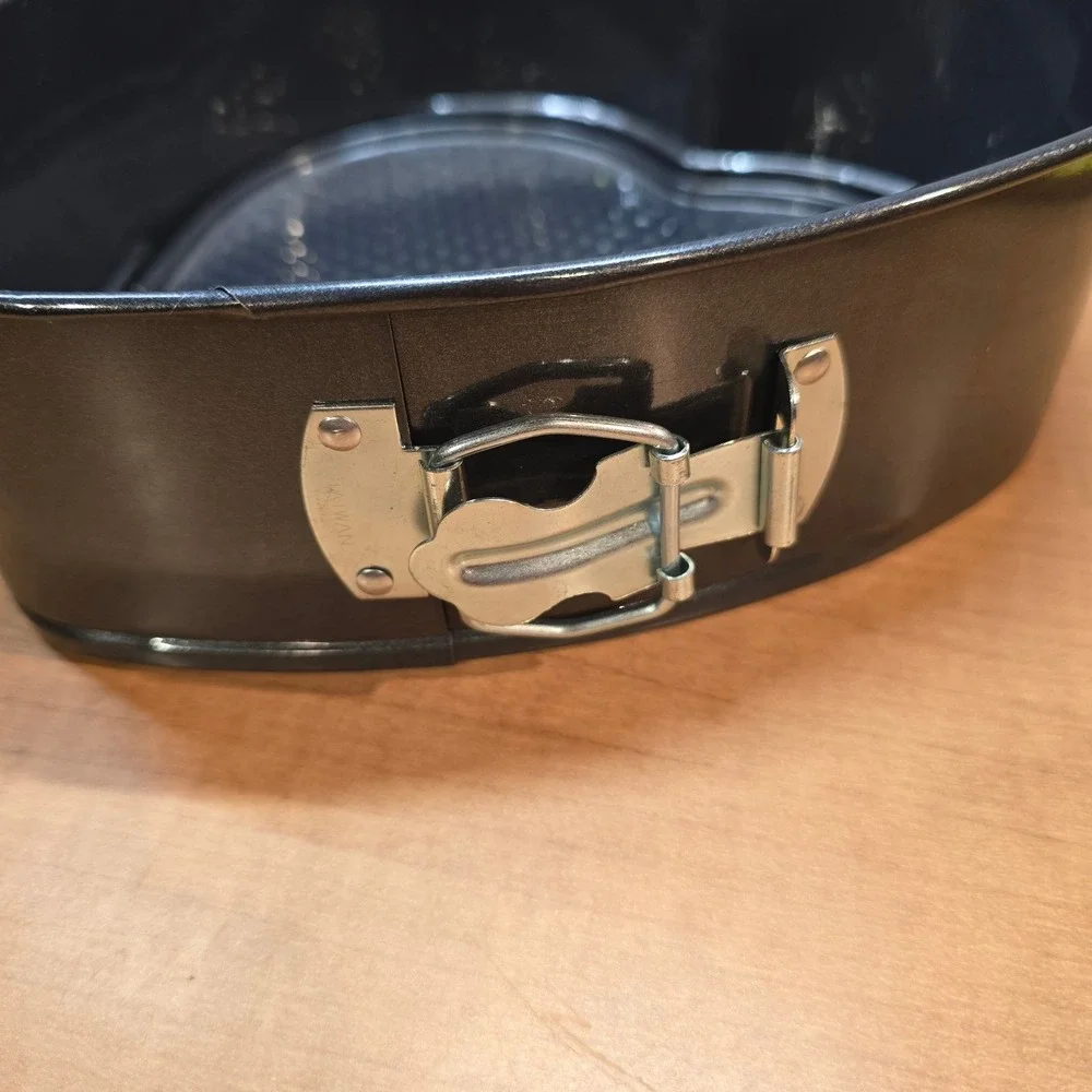 Tin Non-Stick Spring Form Loose 9